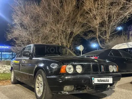 BMW 520 1991 года за 1 000 000 тг. в Атырау – фото 3