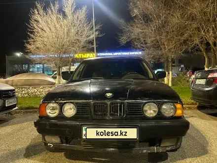 BMW 520 1991 года за 1 000 000 тг. в Атырау – фото 4