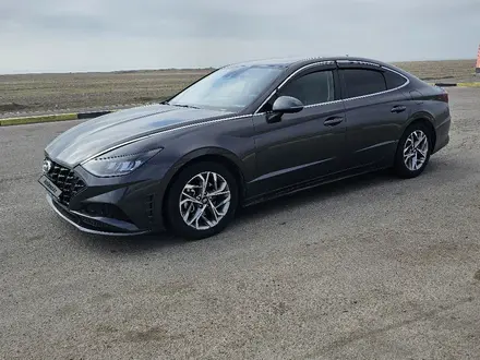 Hyundai Sonata 2020 года за 10 500 000 тг. в Алматы – фото 15