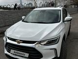 Chevrolet Tracker 2023 года за 9 550 000 тг. в Астана – фото 2