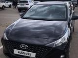 Hyundai Accent 2022 года за 7 600 000 тг. в Усть-Каменогорск – фото 2