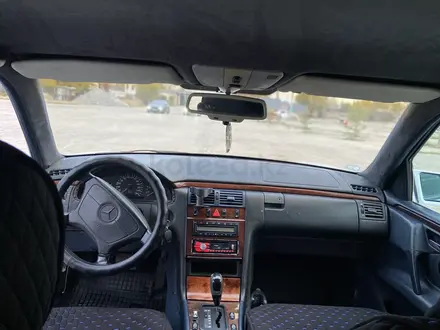 Mercedes-Benz E 320 1996 года за 2 600 000 тг. в Тараз – фото 10