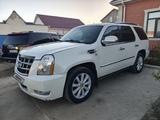 Cadillac Escalade 2013 годаүшін13 000 000 тг. в Атырау