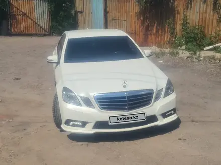 Mercedes-Benz E 250 2011 года за 6 700 000 тг. в Караганда – фото 2