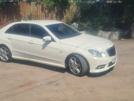 Mercedes-Benz E 250 2011 года за 6 700 000 тг. в Караганда – фото 4