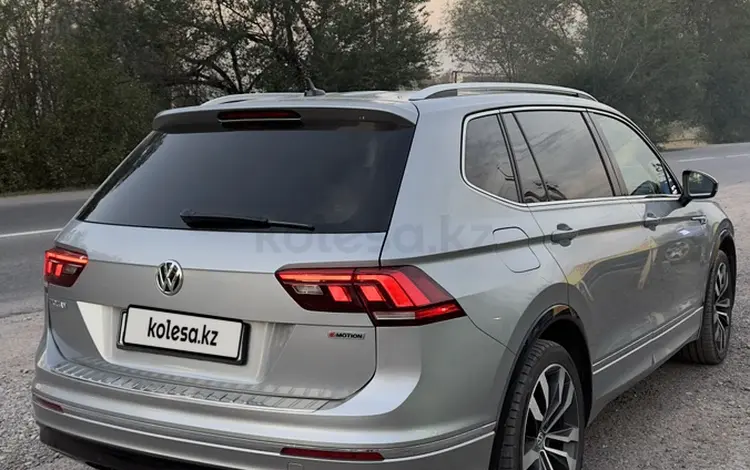 Volkswagen Tiguan 2019 года за 17 000 000 тг. в Алматы