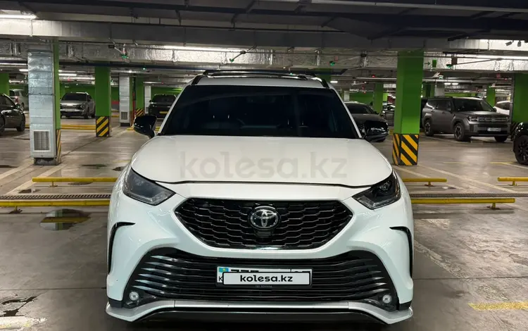 Toyota Highlander 2022 года за 19 700 000 тг. в Алматы