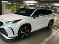 Toyota Highlander 2022 года за 19 700 000 тг. в Алматы – фото 2