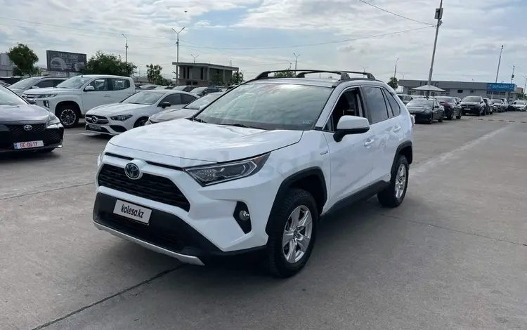 Toyota RAV4 2021 года за 9 350 000 тг. в Шымкент