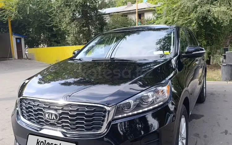 Kia Sorento 2018 годаfor13 000 000 тг. в Алматы