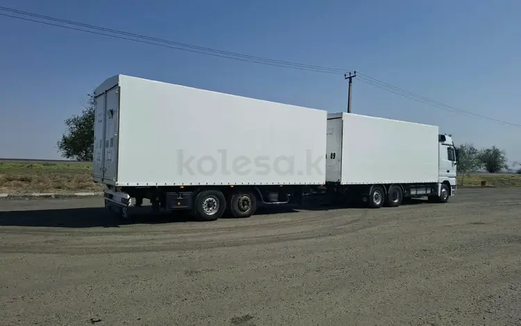 Mercedes-Benz  Actros 2001 года за 28 000 000 тг. в Караганда