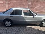 Mercedes-Benz E 260 1990 года за 1 700 000 тг. в Мерке – фото 5