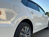 Volkswagen Polo 2020 года за 8 000 000 тг. в Уральск – фото 2