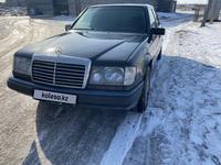 Mercedes-Benz E 220 1991 года за 1 200 000 тг. в Павлодар