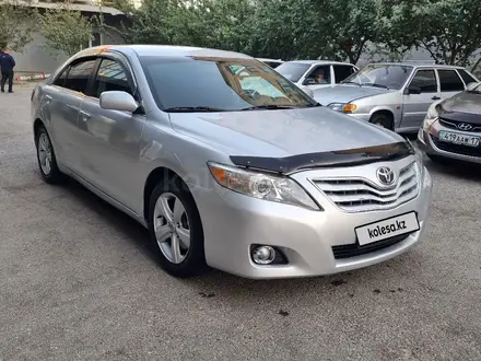 Toyota Camry 2011 года за 6 500 000 тг. в Шымкент – фото 2