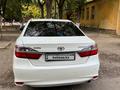 Toyota Camry 2015 года за 11 500 000 тг. в Караганда – фото 3