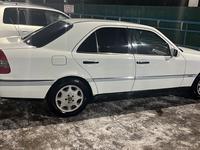 Mercedes-Benz C 220 1993 годаүшін2 000 000 тг. в Павлодар