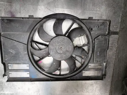 Моторчик охлаждения радиатора на volvo s70. Вольво С70 С40 за 25 000 тг. в Алматы – фото 4