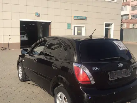 Kia Rio 2010 года за 2 550 000 тг. в Кокшетау – фото 2