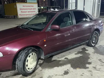 Audi A4 1996 года за 1 700 000 тг. в Алматы – фото 4