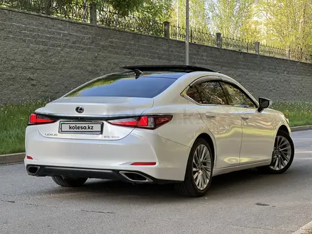 Lexus ES 350 2019 года за 22 000 000 тг. в Шымкент – фото 9