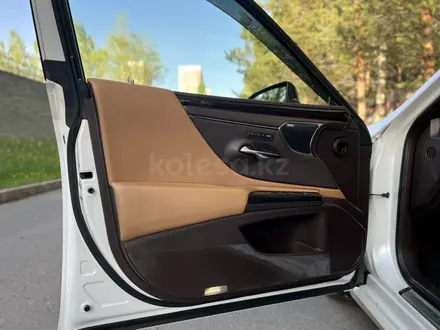 Lexus ES 350 2019 года за 22 000 000 тг. в Шымкент – фото 21