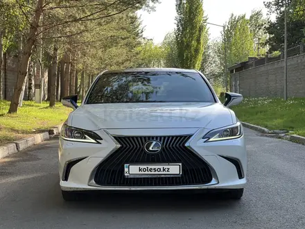 Lexus ES 350 2019 года за 22 000 000 тг. в Шымкент – фото 2