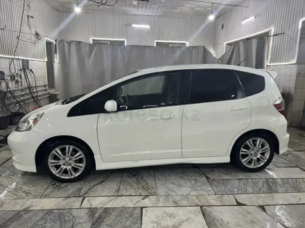 Honda Fit 2010 года за 5 000 000 тг. в Алматы – фото 2