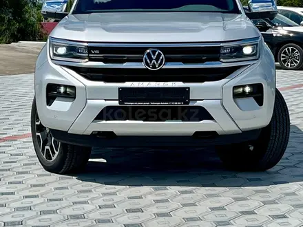 Volkswagen Amarok 2022 года за 51 000 000 тг. в Костанай – фото 2