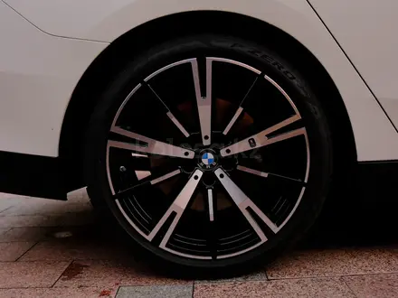 BMW 530 2023 года за 32 000 000 тг. в Алматы – фото 6