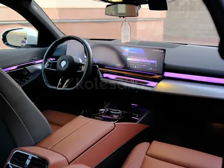 BMW 530 2023 года за 32 000 000 тг. в Алматы – фото 9