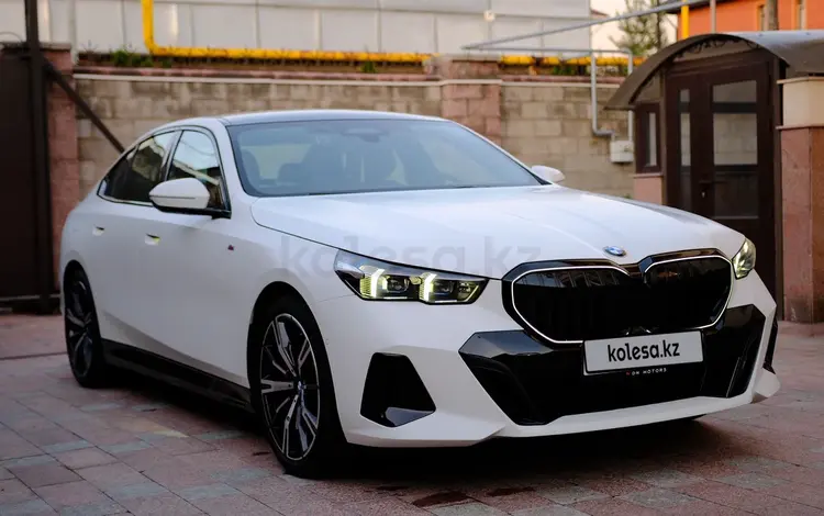 BMW 530 2023 года за 32 000 000 тг. в Алматы