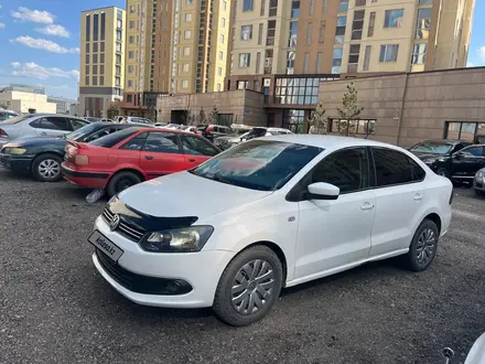 Volkswagen Polo 2013 года за 3 800 000 тг. в Астана – фото 3