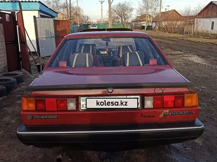 Volkswagen Passat 1986 года за 650 000 тг. в Атбасар – фото 4