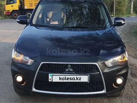 Mitsubishi Outlander 2011 года за 6 100 000 тг. в Алматы – фото 3