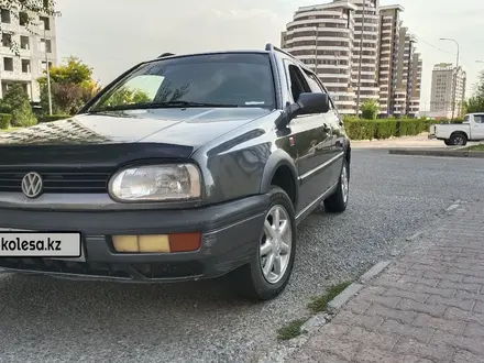 Volkswagen Golf 1993 года за 1 365 000 тг. в Шымкент