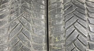 255/45/17 DUNLOP за 12 500 тг. в Алматы