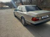 Mercedes-Benz E 230 1990 года за 1 050 000 тг. в Астана – фото 5