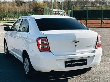 Авто в аренду Без Водителя (Chevrolet Cobalt белый) в Шымкент – фото 2