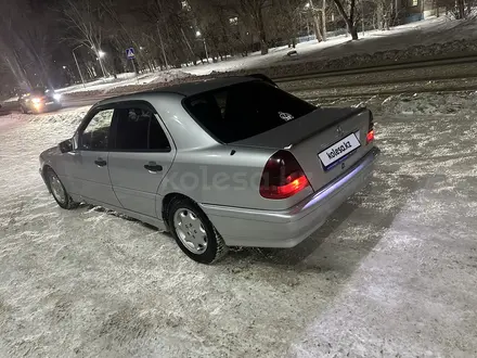 Mercedes-Benz C 200 1995 года за 2 000 000 тг. в Караганда