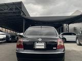 Volkswagen Passat 2001 года за 1 600 000 тг. в Шымкент – фото 4