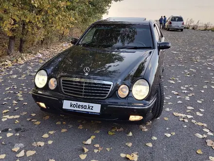 Mercedes-Benz E 55 AMG 1999 года за 6 500 000 тг. в Алматы – фото 11