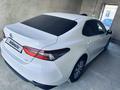 Toyota Camry 2022 года за 15 000 000 тг. в Уральск – фото 7