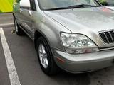 Lexus RX 300 2001 годаүшін5 600 000 тг. в Алматы – фото 2