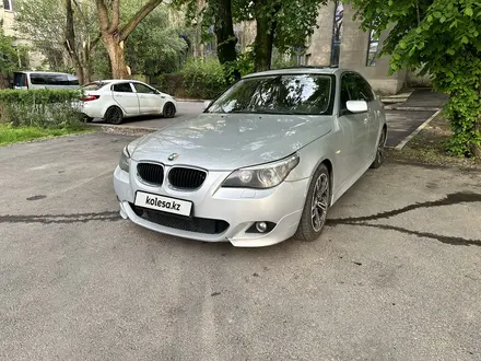 BMW 530 2005 годаүшін4 900 000 тг. в Алматы