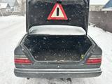 Mercedes-Benz E 230 1990 года за 1 200 000 тг. в Караганда