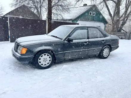 Mercedes-Benz E 230 1990 года за 1 200 000 тг. в Караганда – фото 3