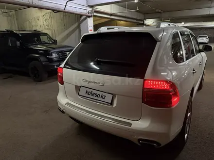 Porsche Cayenne 2007 года за 7 700 000 тг. в Астана – фото 4