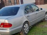 Mercedes-Benz E 280 1996 года за 1 700 000 тг. в Кулан – фото 2