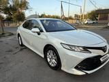 Toyota Camry 2018 года за 13 200 000 тг. в Шымкент – фото 3